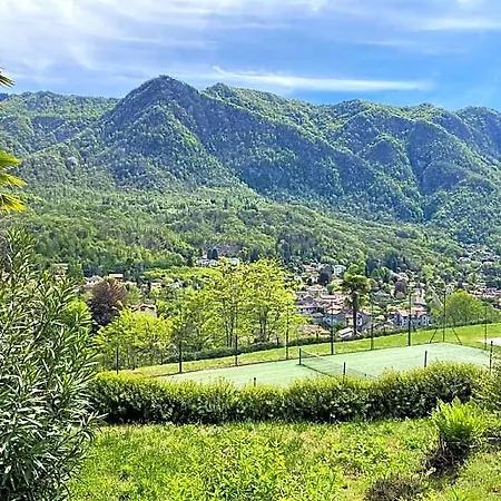 Near With Mountain Views Hotel Castelveccana